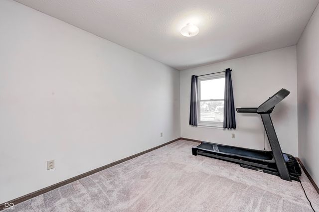 555 Hyannis Drive, Avon, IN 46123