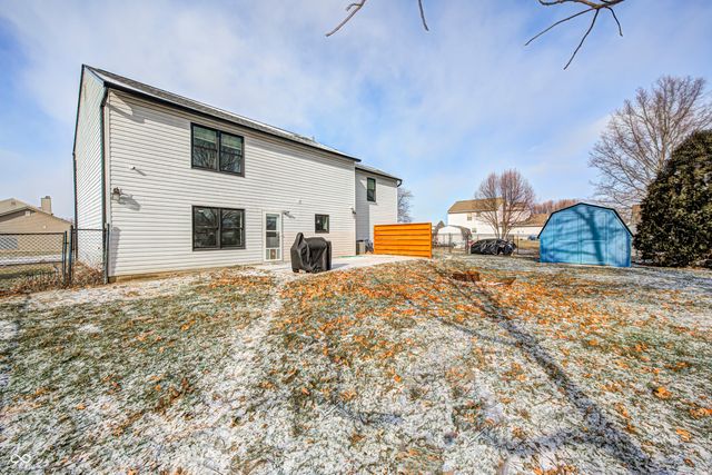 555 Hyannis Drive, Avon, IN 46123