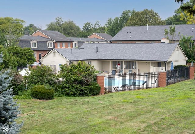 8503 Canterbury W D, Indianapolis, IN 46260
