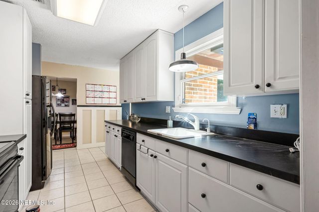 2035 AZALEA Lane, Orange Park, FL 32073