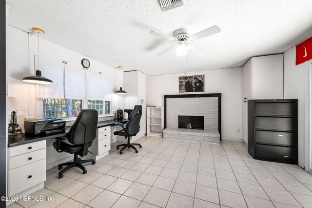 2035 AZALEA Lane, Orange Park, FL 32073