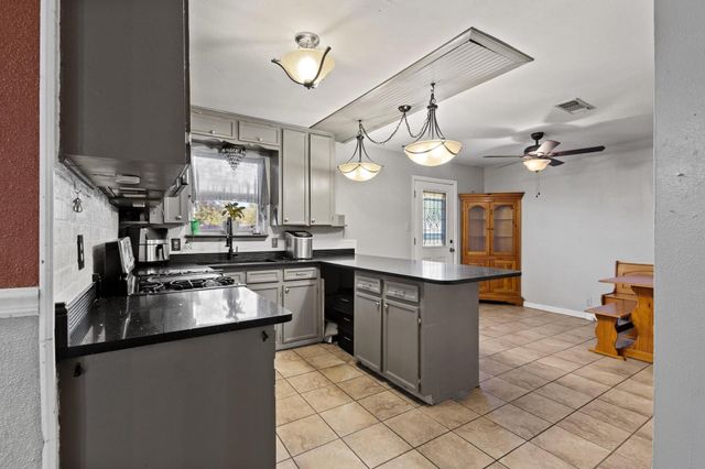 1417 Morrison Drive, Denison, TX 75020