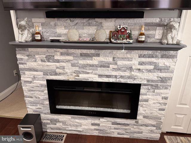 3499 HILLSMERE RD, Baltimore, MD 21207