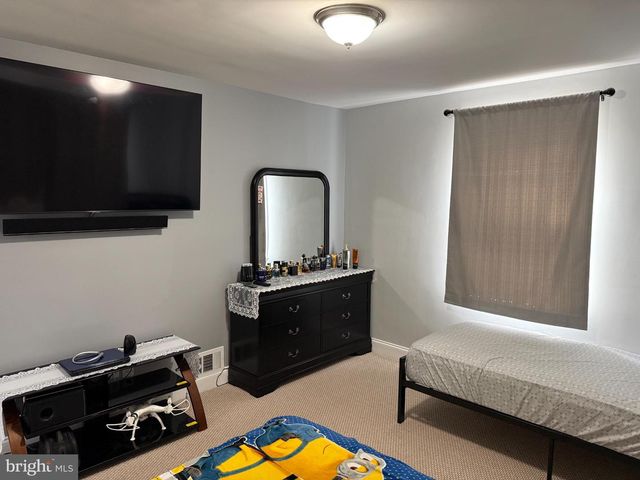 3499 HILLSMERE RD, Baltimore, MD 21207