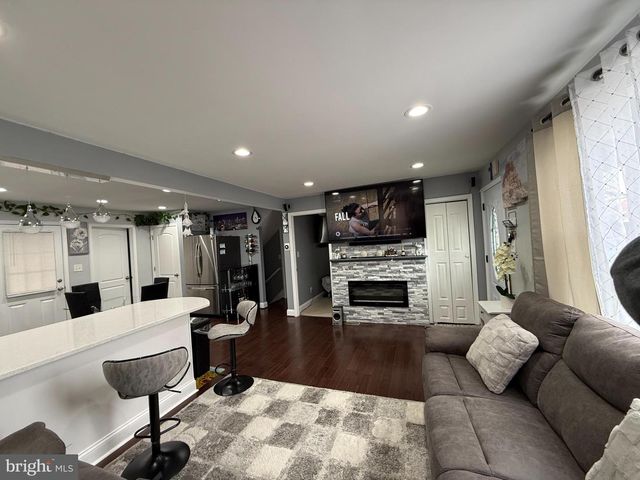 3499 HILLSMERE RD, Baltimore, MD 21207