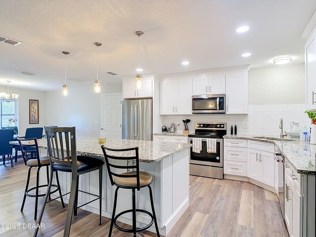 670 Glen Circle, New Smyrna Beach, FL 32168