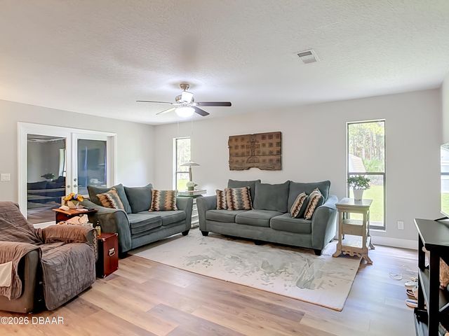 670 Glen Circle, New Smyrna Beach, FL 32168