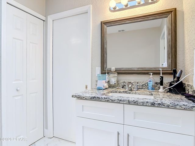 670 Glen Circle, New Smyrna Beach, FL 32168