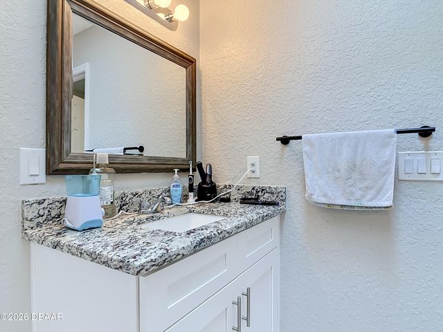 670 Glen Circle, New Smyrna Beach, FL 32168