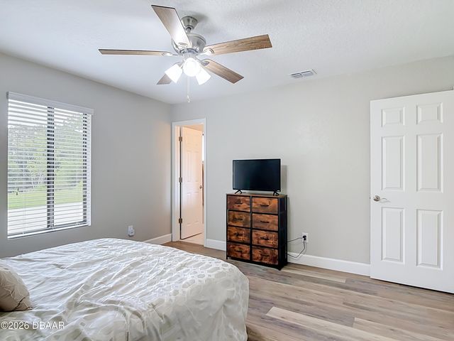 670 Glen Circle, New Smyrna Beach, FL 32168
