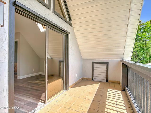 670 Glen Circle, New Smyrna Beach, FL 32168
