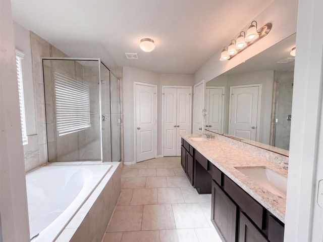 222 Ashley Way, Alvin, TX 77511