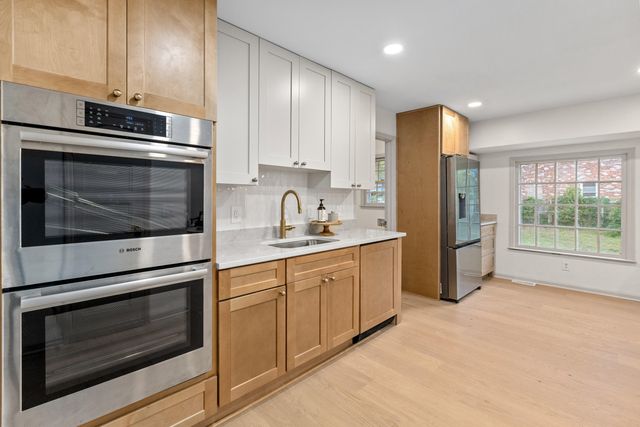 742 Leafwood Road, Charleston, SC 29412