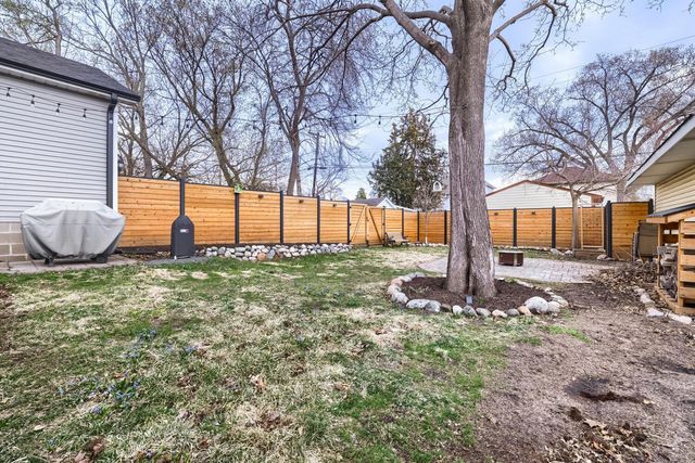 1715 Lincoln Street NE, Minneapolis, MN 55413