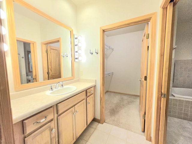 707 Giddings AVENUE, Sheboygan Falls, WI 53085