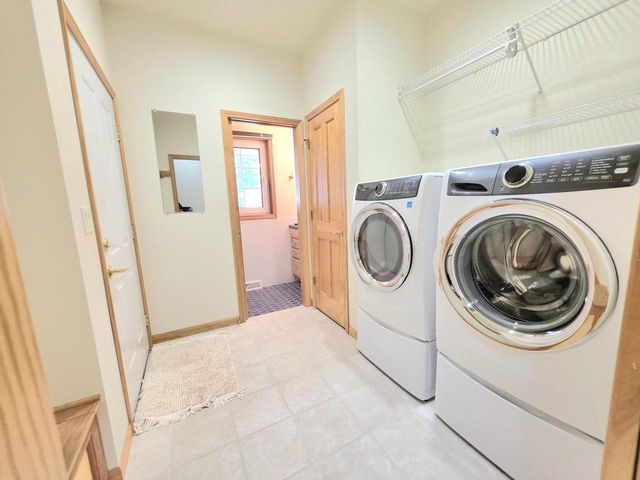 707 Giddings AVENUE, Sheboygan Falls, WI 53085