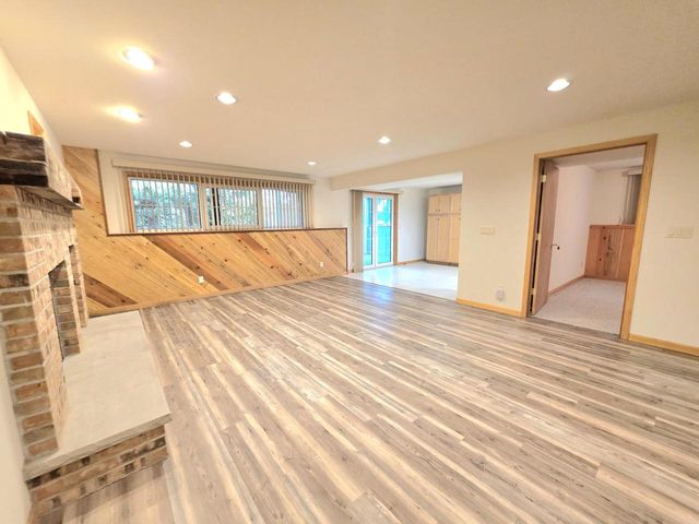 707 Giddings AVENUE, Sheboygan Falls, WI 53085
