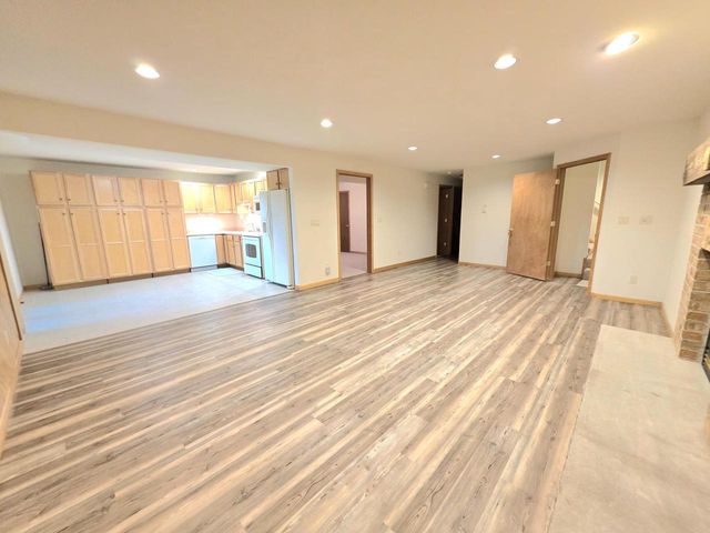 707 Giddings AVENUE, Sheboygan Falls, WI 53085