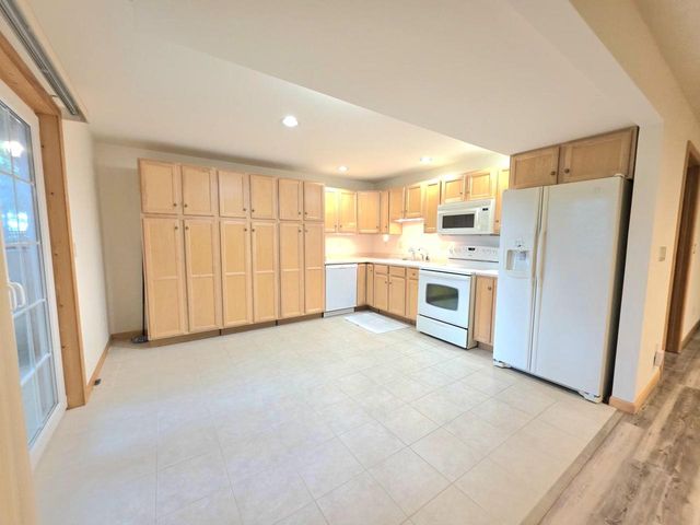 707 Giddings AVENUE, Sheboygan Falls, WI 53085