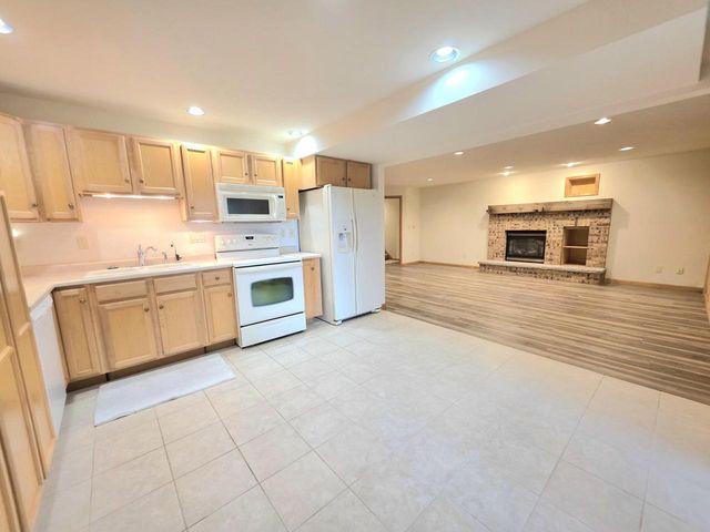 707 Giddings AVENUE, Sheboygan Falls, WI 53085