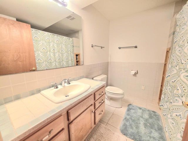 707 Giddings AVENUE, Sheboygan Falls, WI 53085