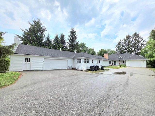 707 Giddings AVENUE, Sheboygan Falls, WI 53085