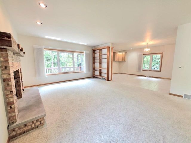 707 Giddings AVENUE, Sheboygan Falls, WI 53085