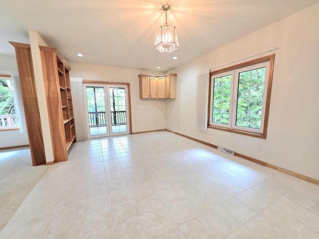 707 Giddings AVENUE, Sheboygan Falls, WI 53085