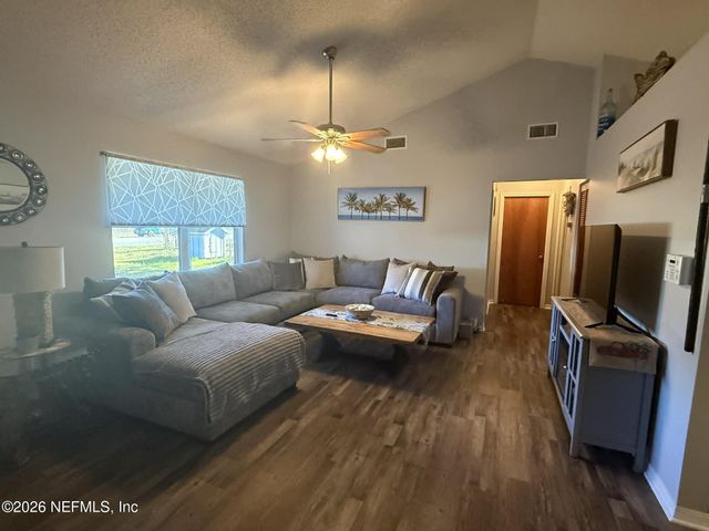 209 SCOTT Street, Interlachen, FL 32148