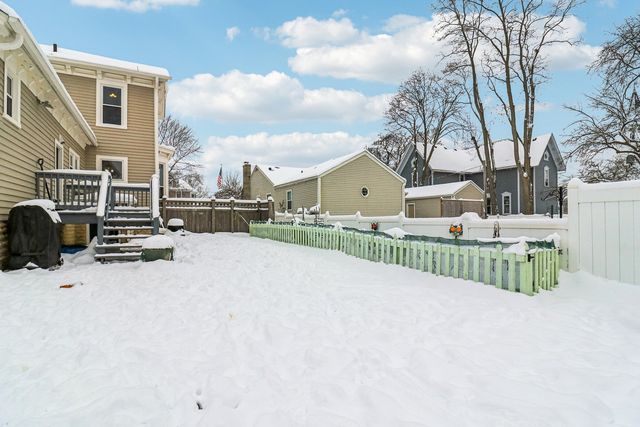 418 E Washington Street, Marengo, IL 60152