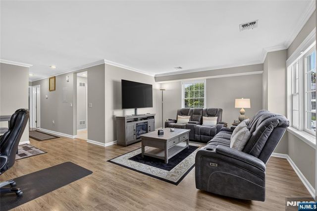 179 Roseland Avenue 12, Caldwell, NJ 07006