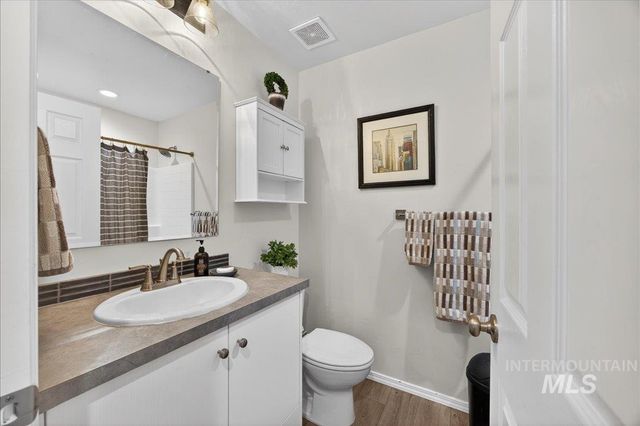 11130 W Peterborough St, Nampa, ID 83651