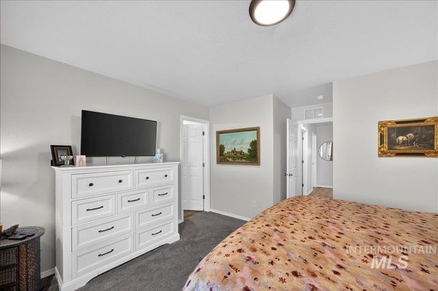 11130 W Peterborough St, Nampa, ID 83651