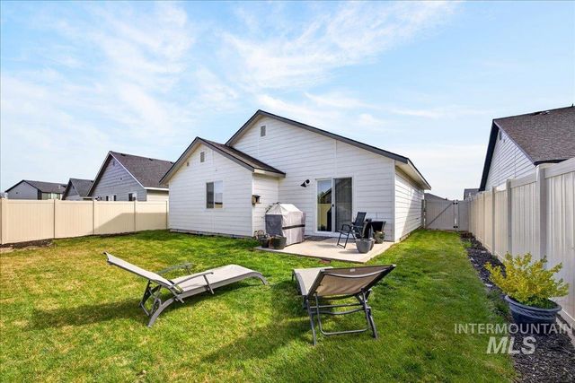 11130 W Peterborough St, Nampa, ID 83651