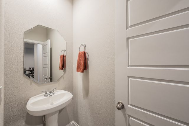 5984 Bursey Road, Watauga, TX 76148