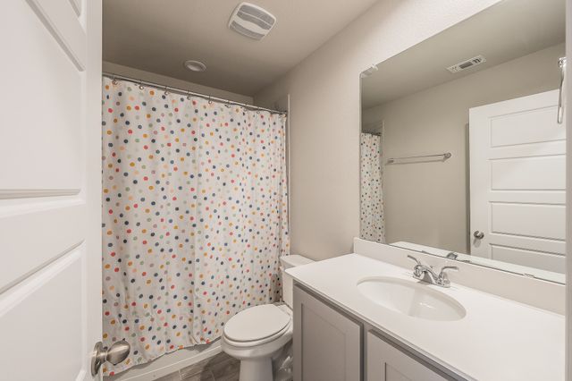 5984 Bursey Road, Watauga, TX 76148