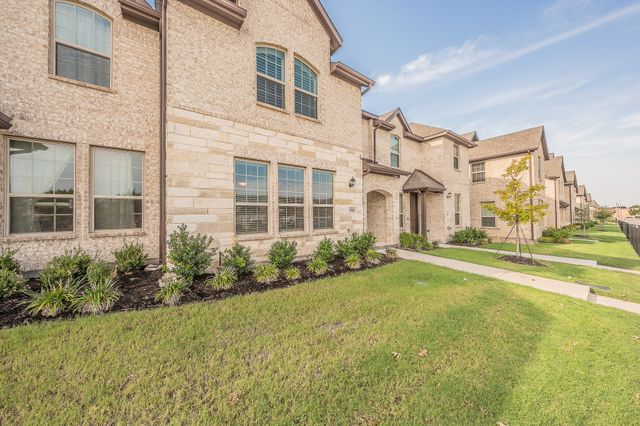 5984 Bursey Road, Watauga, TX 76148