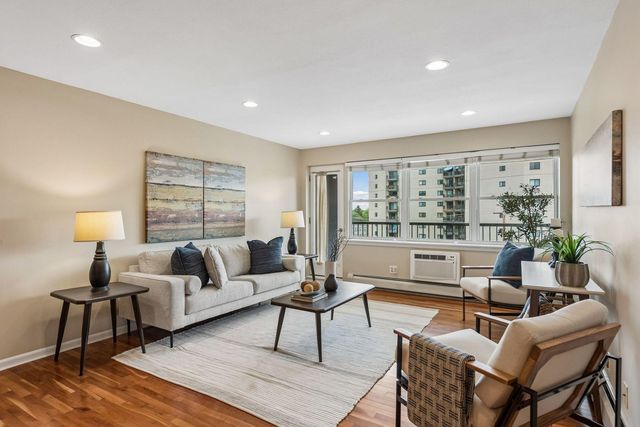3150 Excelsior Boulevard 401, Minneapolis, MN 55416