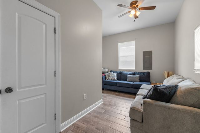 218 W Winchester St, Gallatin, TN 37066