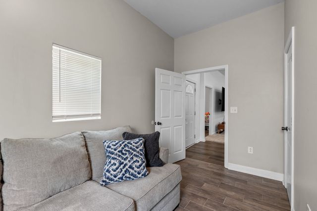 218 W Winchester St, Gallatin, TN 37066
