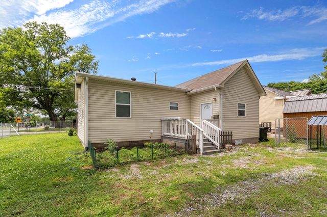 218 W Winchester St, Gallatin, TN 37066