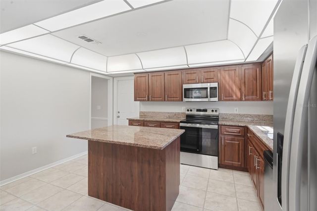 1608 PATTON AVENUE, Apopka, FL 32703