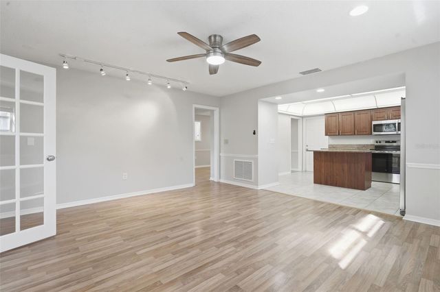 1608 PATTON AVENUE, Apopka, FL 32703