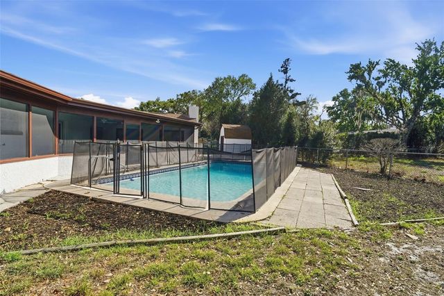 1608 PATTON AVENUE, Apopka, FL 32703