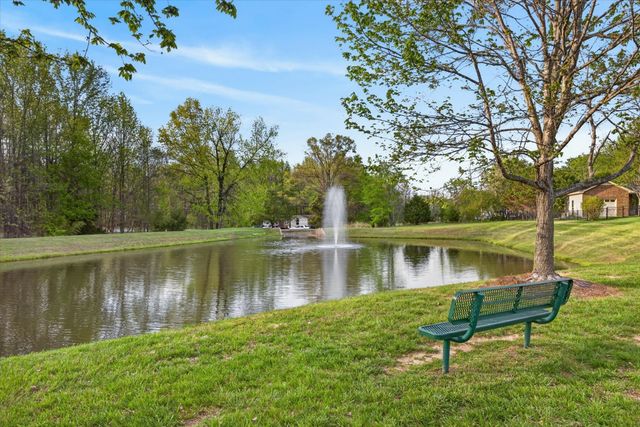 1057 Willow Cir, Clarksville, TN 37043