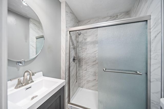 746 Lancaster Avenue, Reynoldsburg, OH 43068