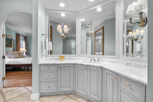 16203 VILLARREAL DE AVILA, Tampa, FL 33613