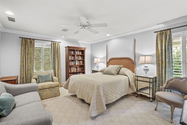 16203 VILLARREAL DE AVILA, Tampa, FL 33613