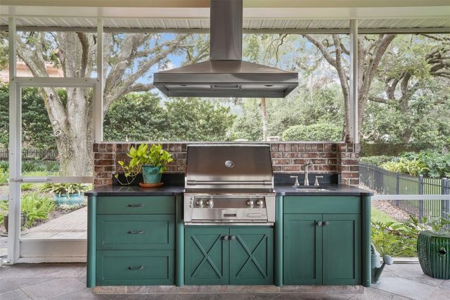 16203 VILLARREAL DE AVILA, Tampa, FL 33613