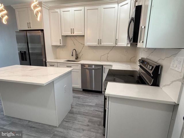 322 E STERNER ST, Philadelphia, PA 19134